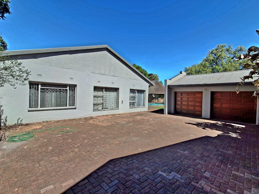 4 Bedroom Property for Sale in Sasolburg Ext 4 Free State